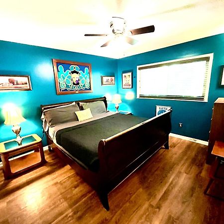 Family Friendly Downtown Home - Private Yard & Grill - Location, Location, Location! Атенс Екстериор снимка