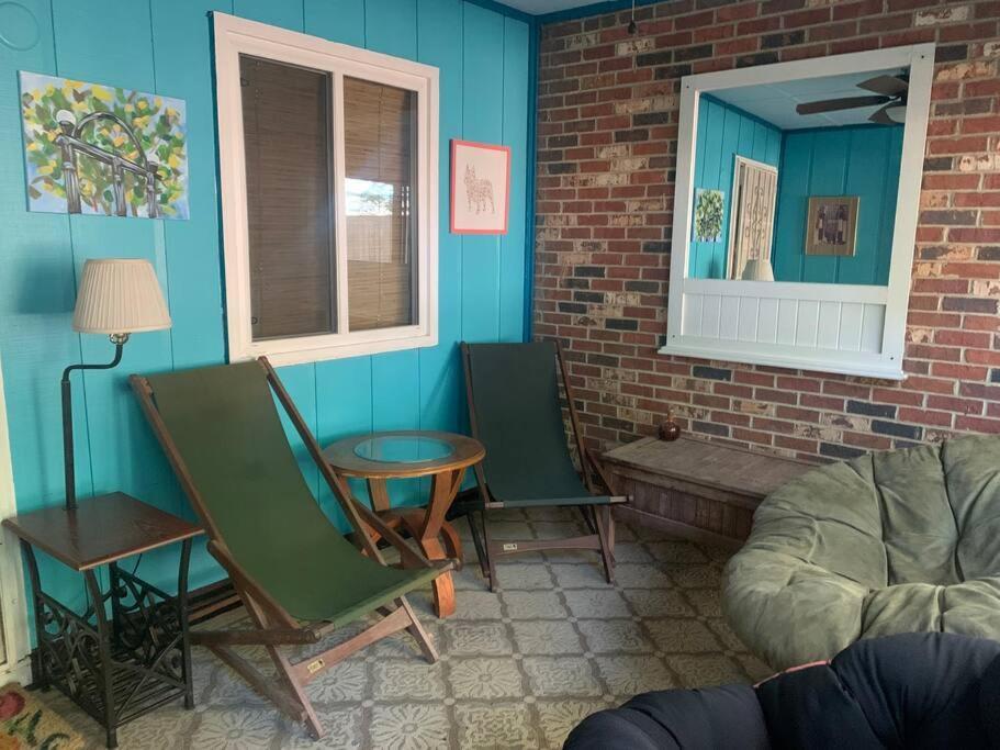 Family Friendly Downtown Home - Private Yard & Grill - Location, Location, Location! Атенс Екстериор снимка