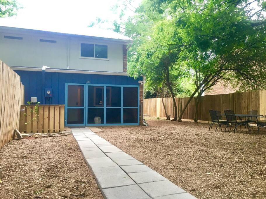 Family Friendly Downtown Home - Private Yard & Grill - Location, Location, Location! Атенс Екстериор снимка